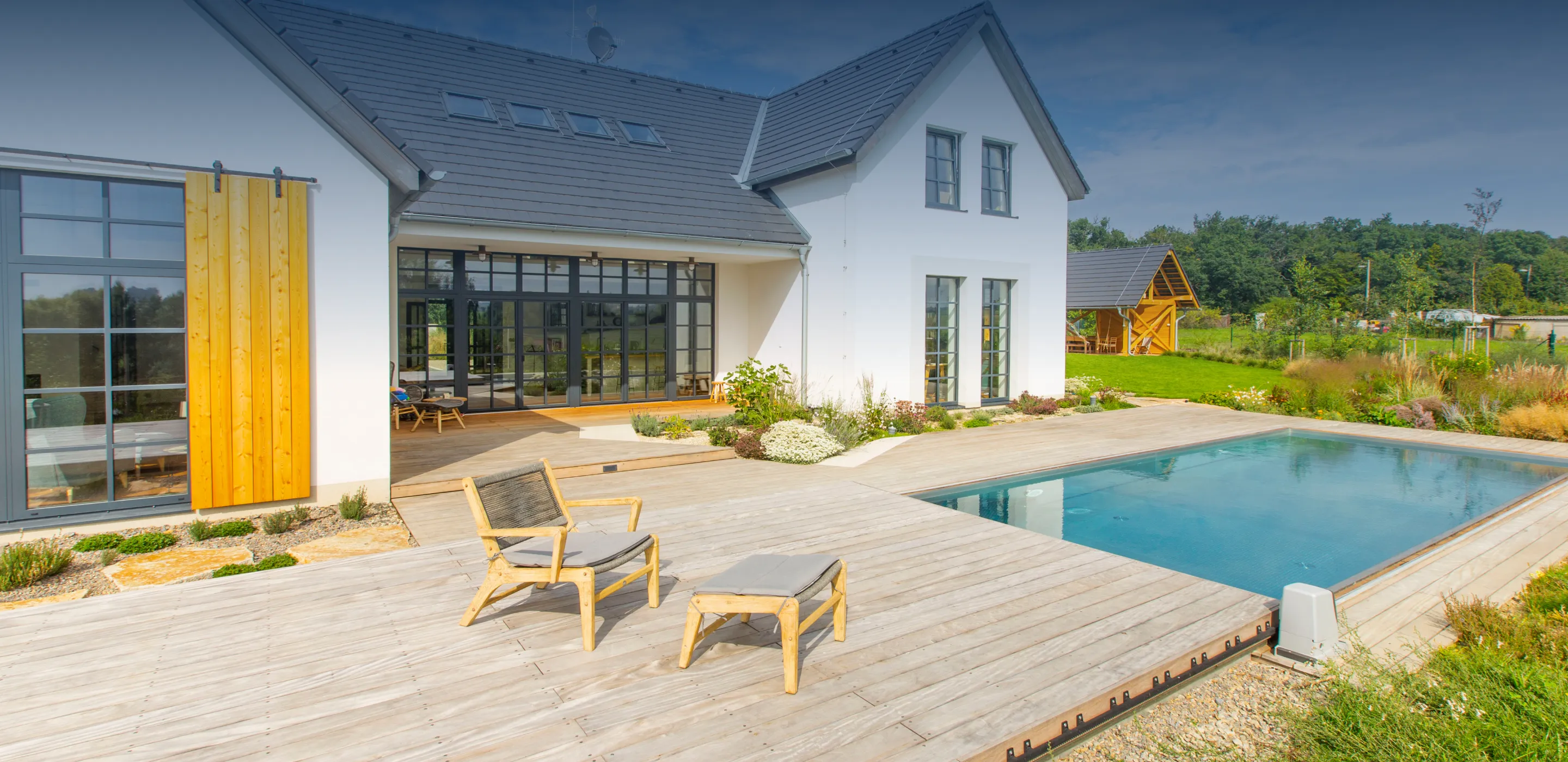 Schwimmbadüberdachung